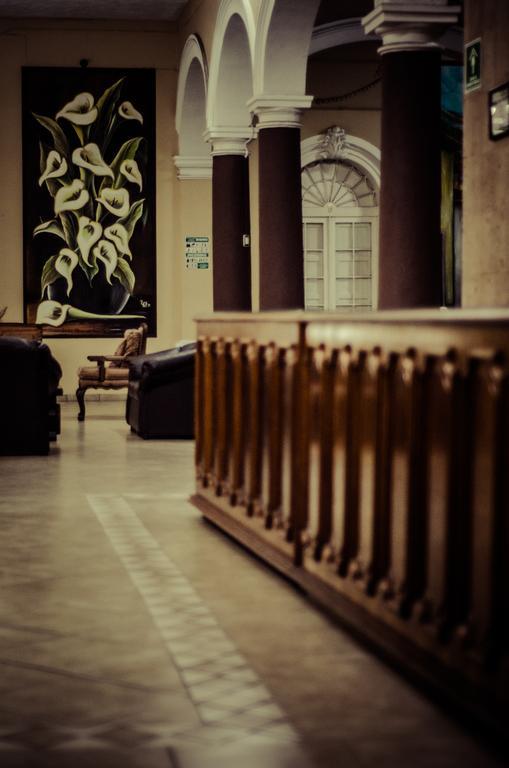 Hotel Posada Regis Guadalajara Dış mekan fotoğraf