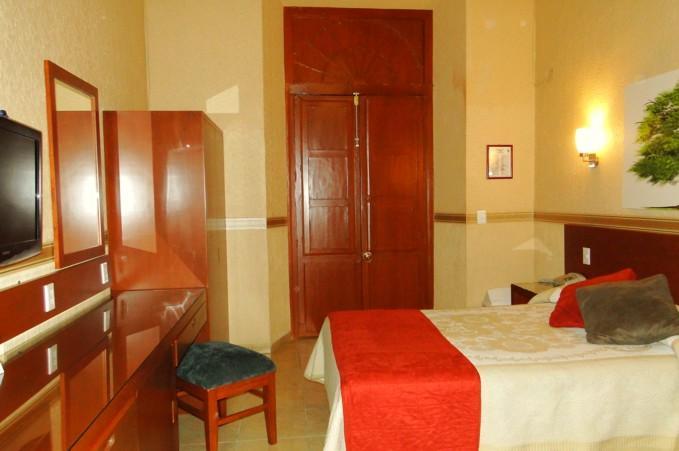 Hotel Posada Regis Guadalajara Dış mekan fotoğraf