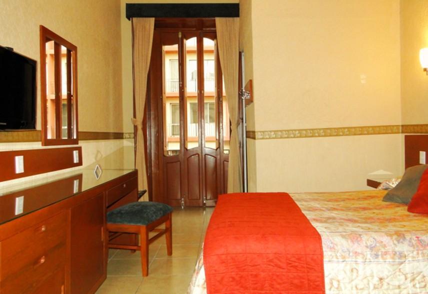 Hotel Posada Regis Guadalajara Dış mekan fotoğraf