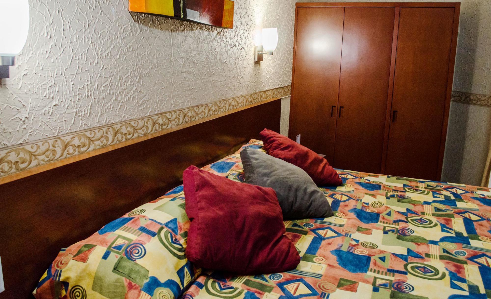 Hotel Posada Regis Guadalajara Dış mekan fotoğraf