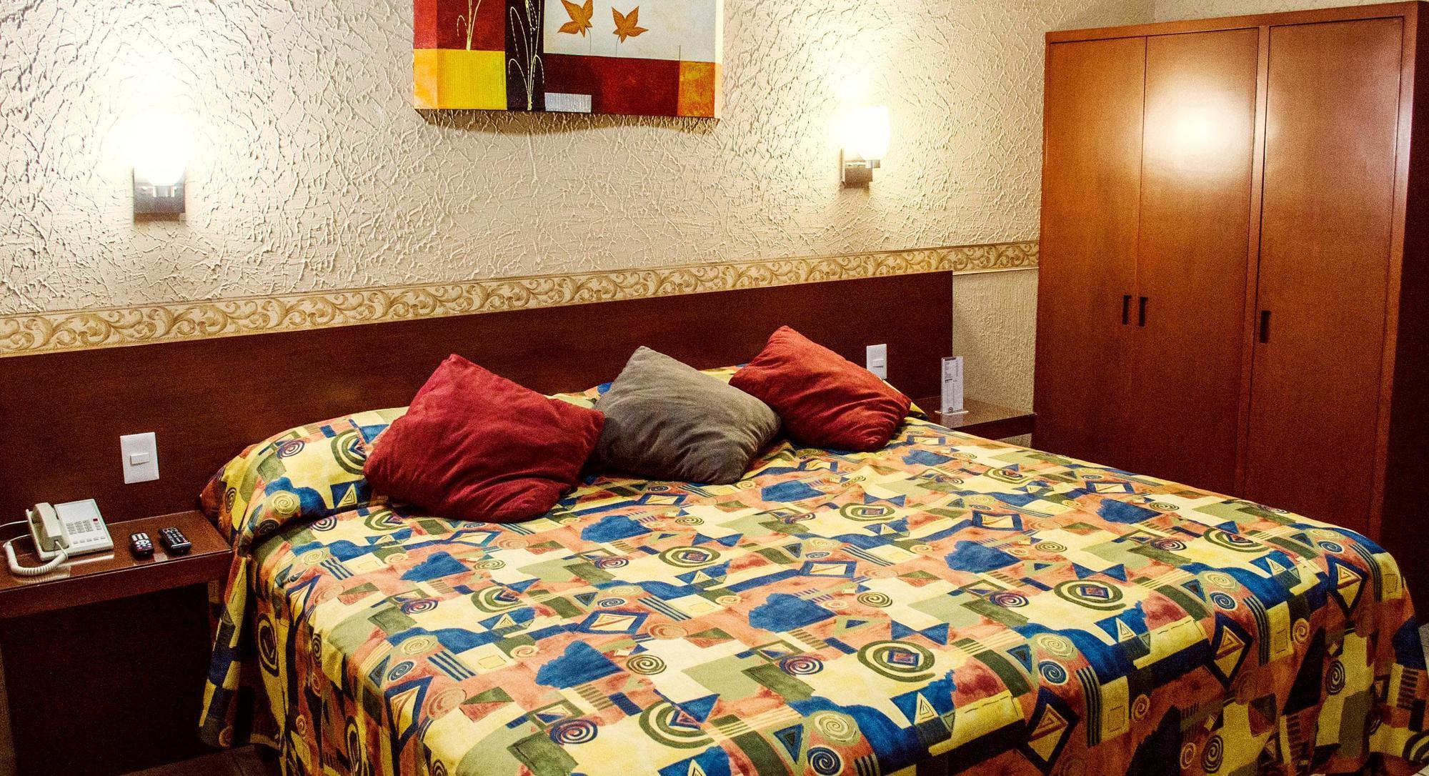 Hotel Posada Regis Guadalajara Dış mekan fotoğraf