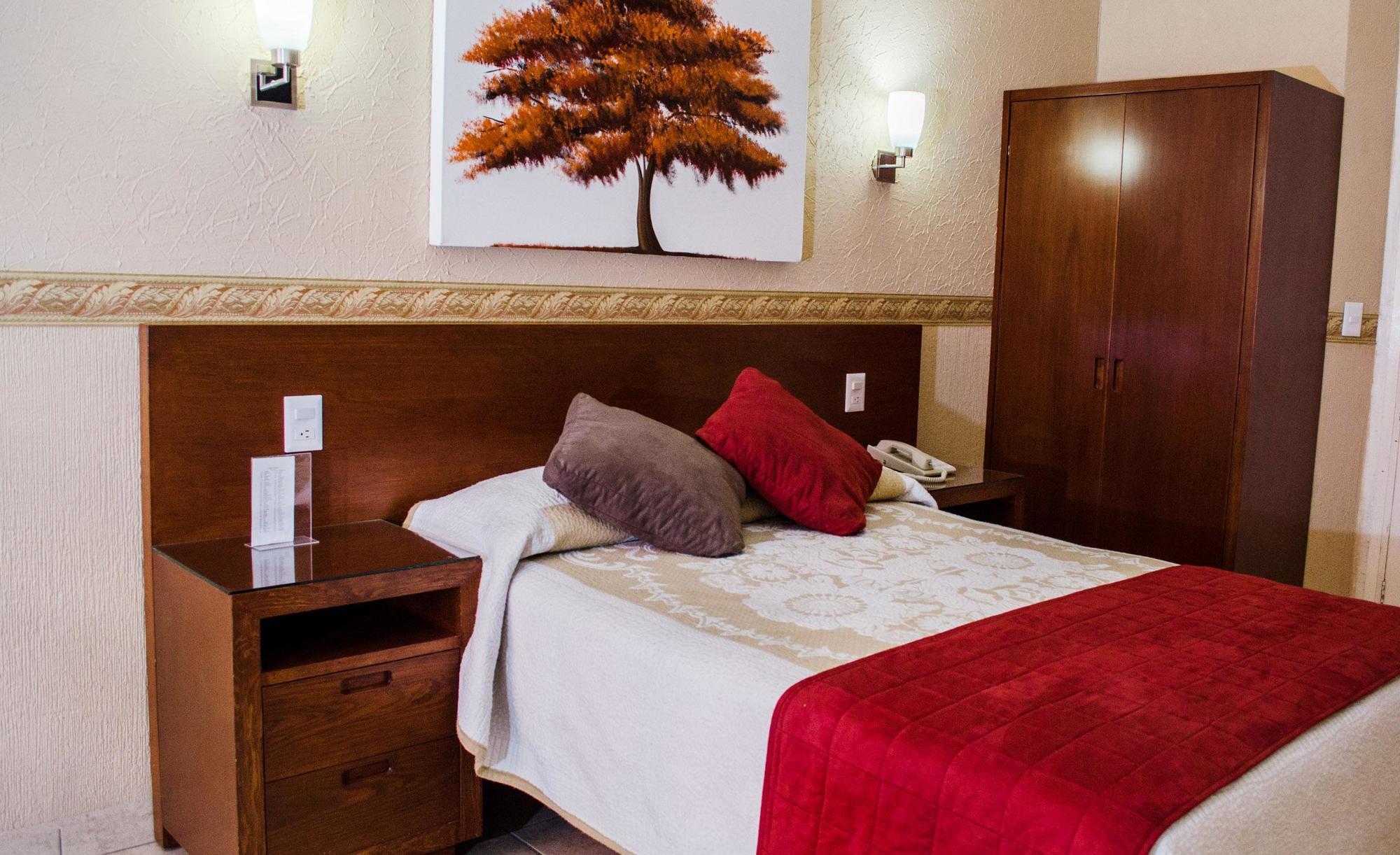 Hotel Posada Regis Guadalajara Dış mekan fotoğraf