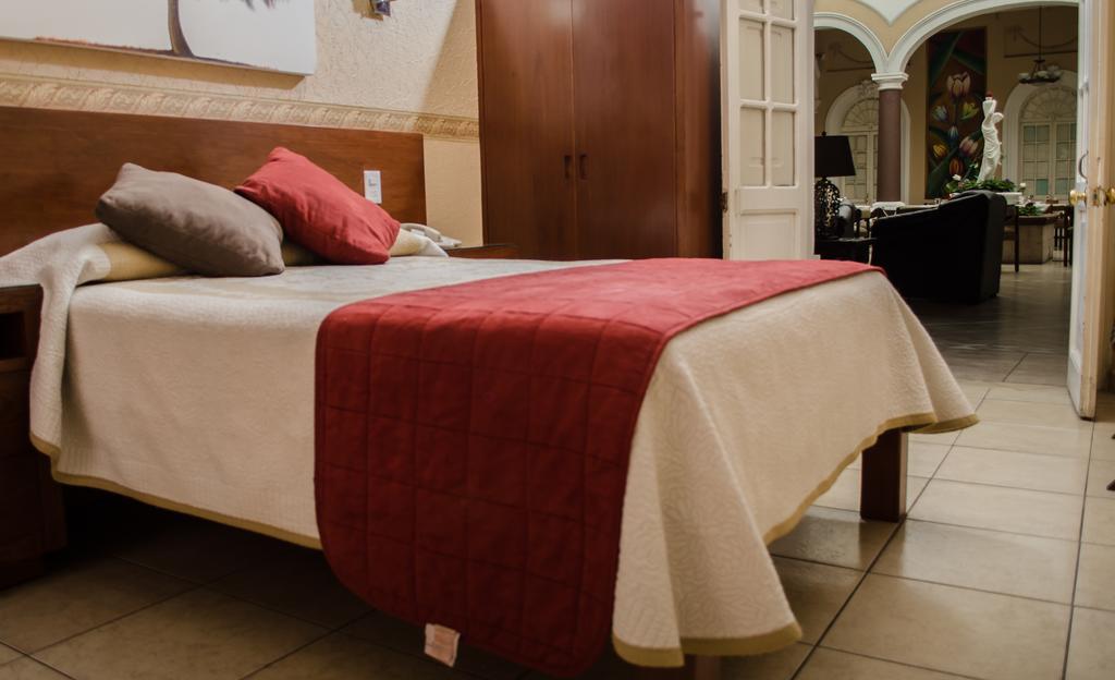 Hotel Posada Regis Guadalajara Dış mekan fotoğraf
