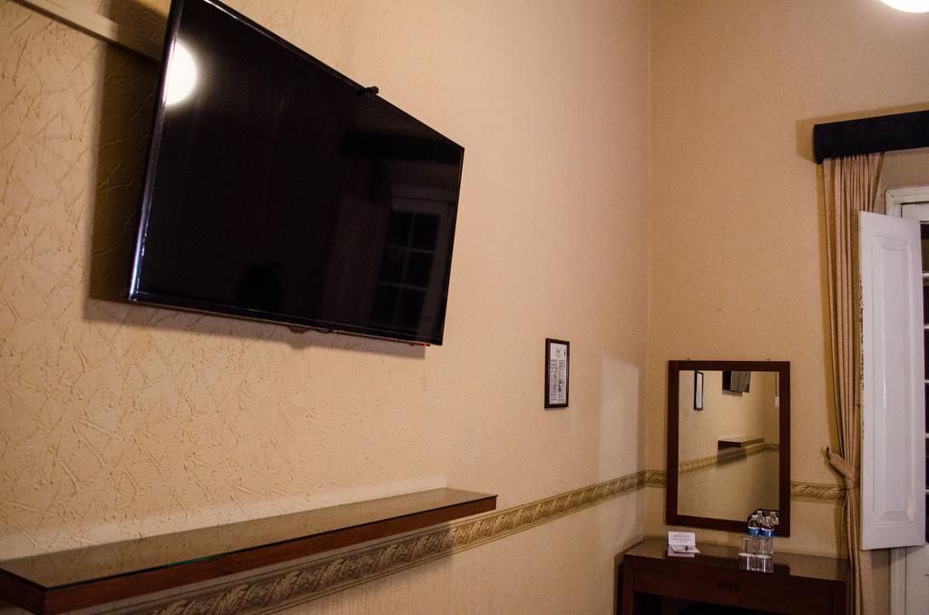 Hotel Posada Regis Guadalajara Dış mekan fotoğraf