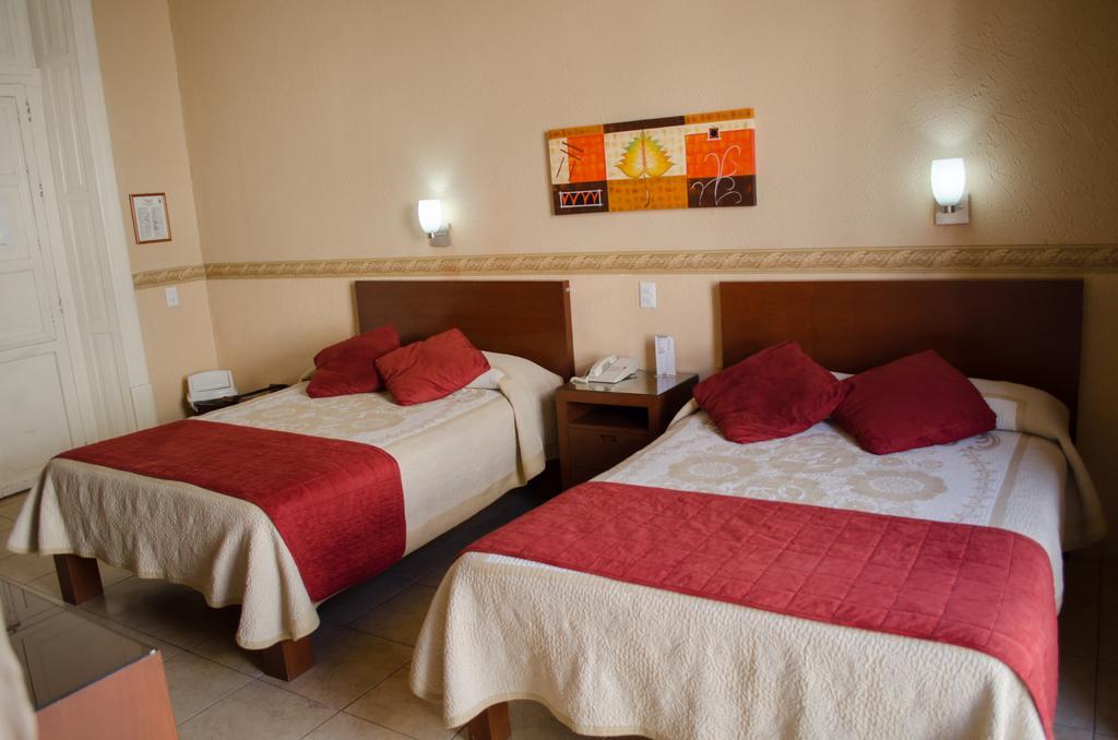 Hotel Posada Regis Guadalajara Dış mekan fotoğraf