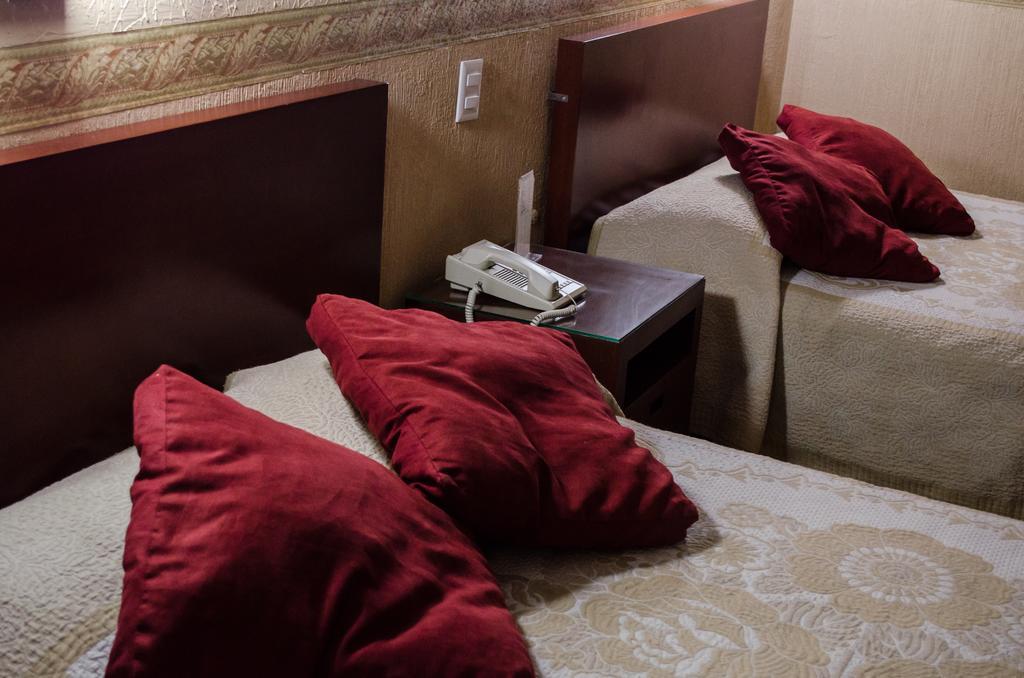 Hotel Posada Regis Guadalajara Dış mekan fotoğraf